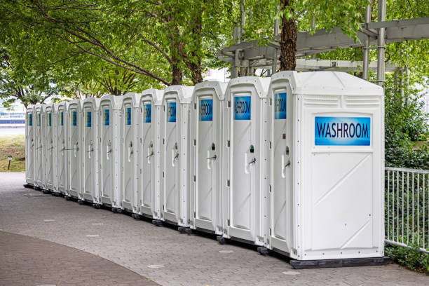 Best Portable restroom trailer rental  in Peoria Heights, IL